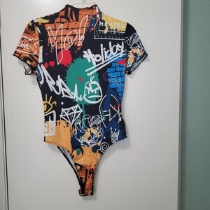NWT Shein Graffiti Roll Neck Short Sleeve Snap Crotch Bodysuit Streetwear Size M